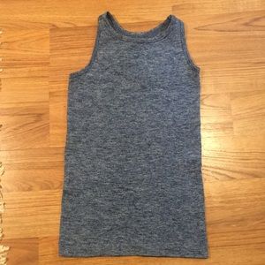 Stretching Athleta active top